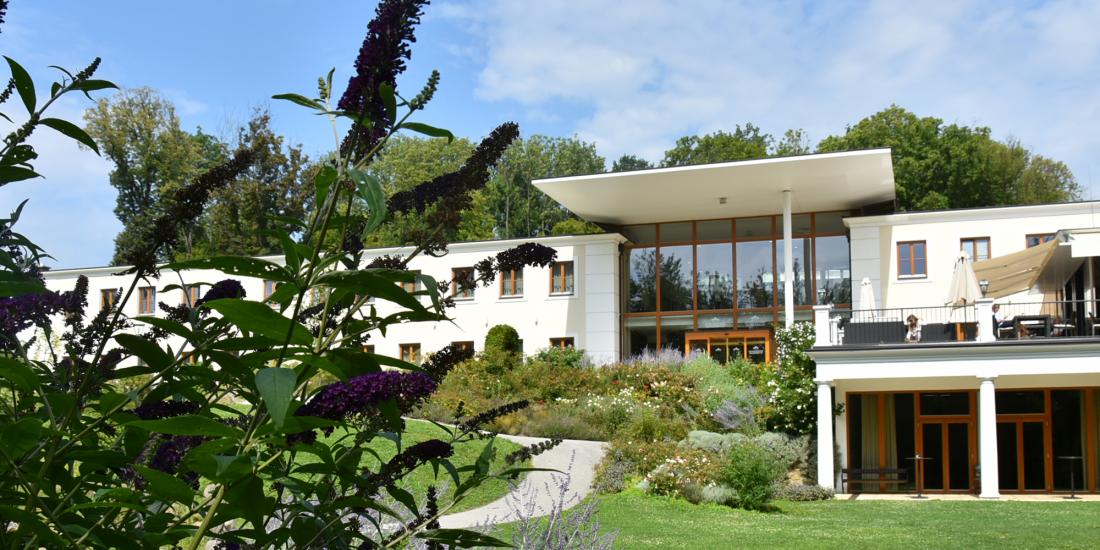 Eingang zum Hotel