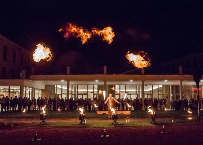 Feuerwerk vorm Schlosspark Mauerbach